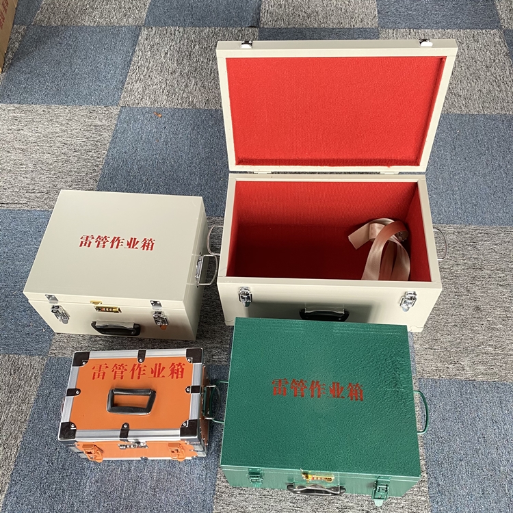 达孜爆破工程作业箱如何选择？玻璃钢与传统材质的全面对比